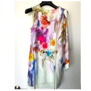 Summer look！Ted baker London elegant dress.